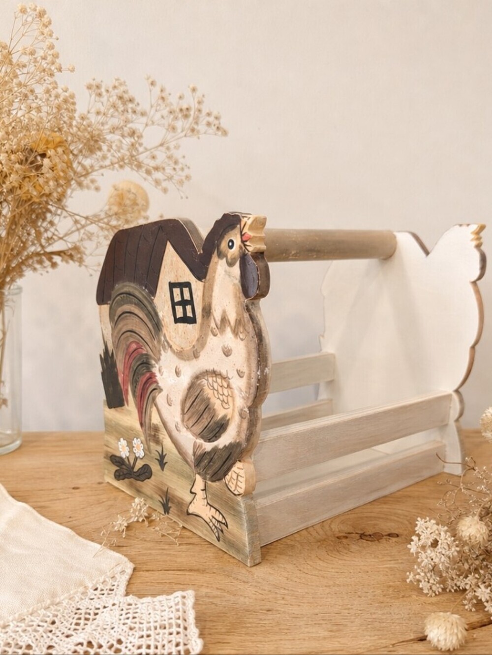 Vintage Hand‑Painted Wooden Rooster Basket – Farmhouse Country Decor